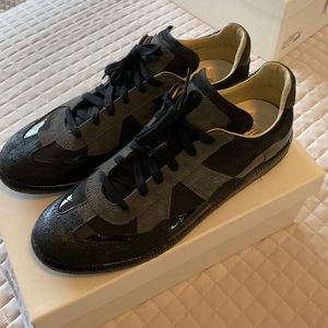 Mens Maison Margiela low suede sneakers size 45 (size 11) black